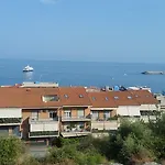 Baia Апартаменты *